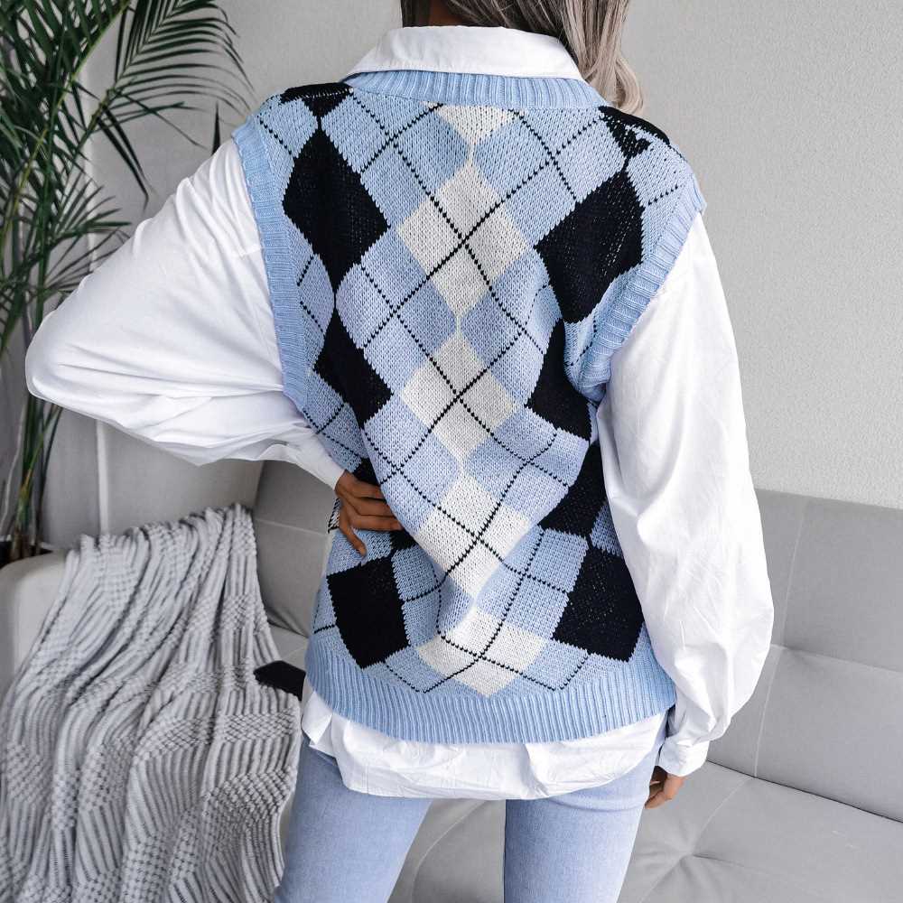 Loose Fit V-neck Argyle Pattern Knit Vest MEWOW DAILY